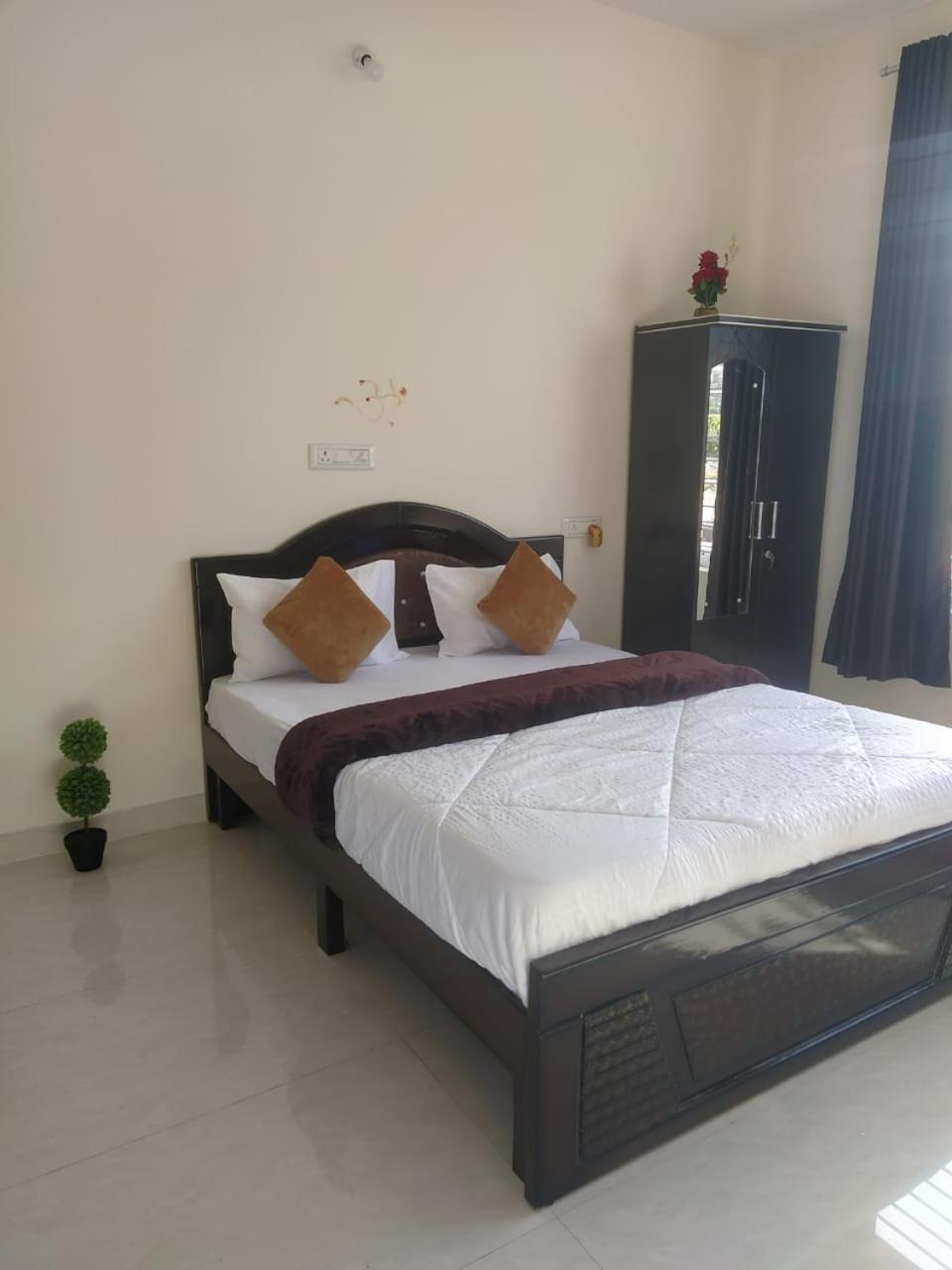 Nandi Skandagiri Guest House מראה חיצוני תמונה